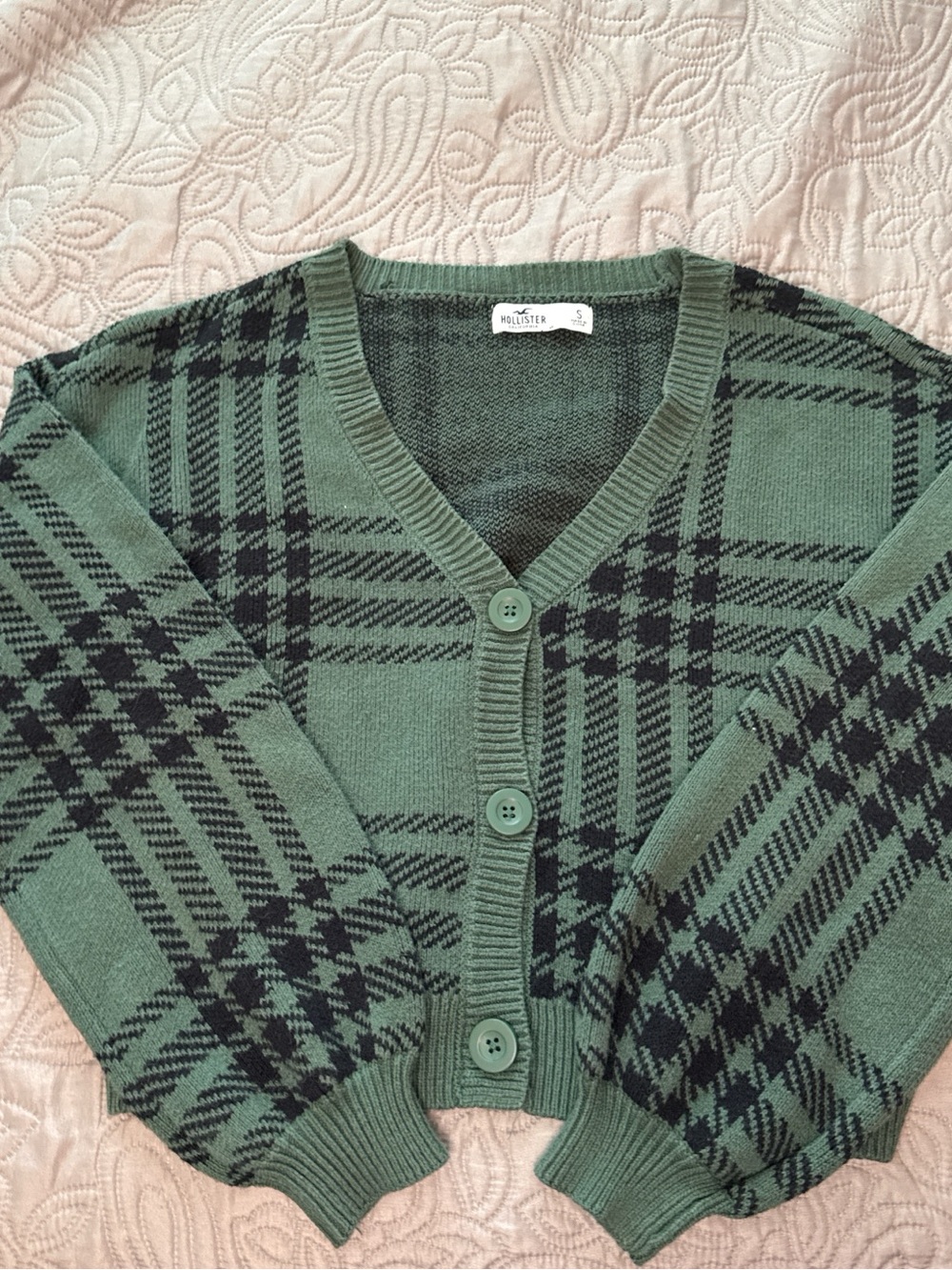 Hollister Green and Black Plaid V-Neck Button Cardigan - Picture 2 of 4